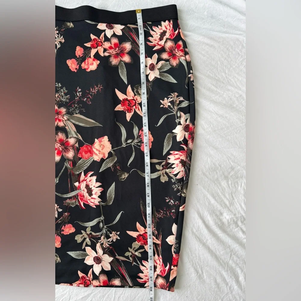 Alfani Women’s Pencil Skirt – Black with Elegant Floral Print.  NWOT - Picture 6 of 9